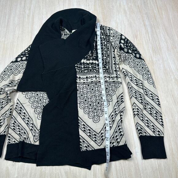 Urban Outfitters Staring at Stars Tribal Print Open Front Cardigan Sweater Small - Picture 12 of 13